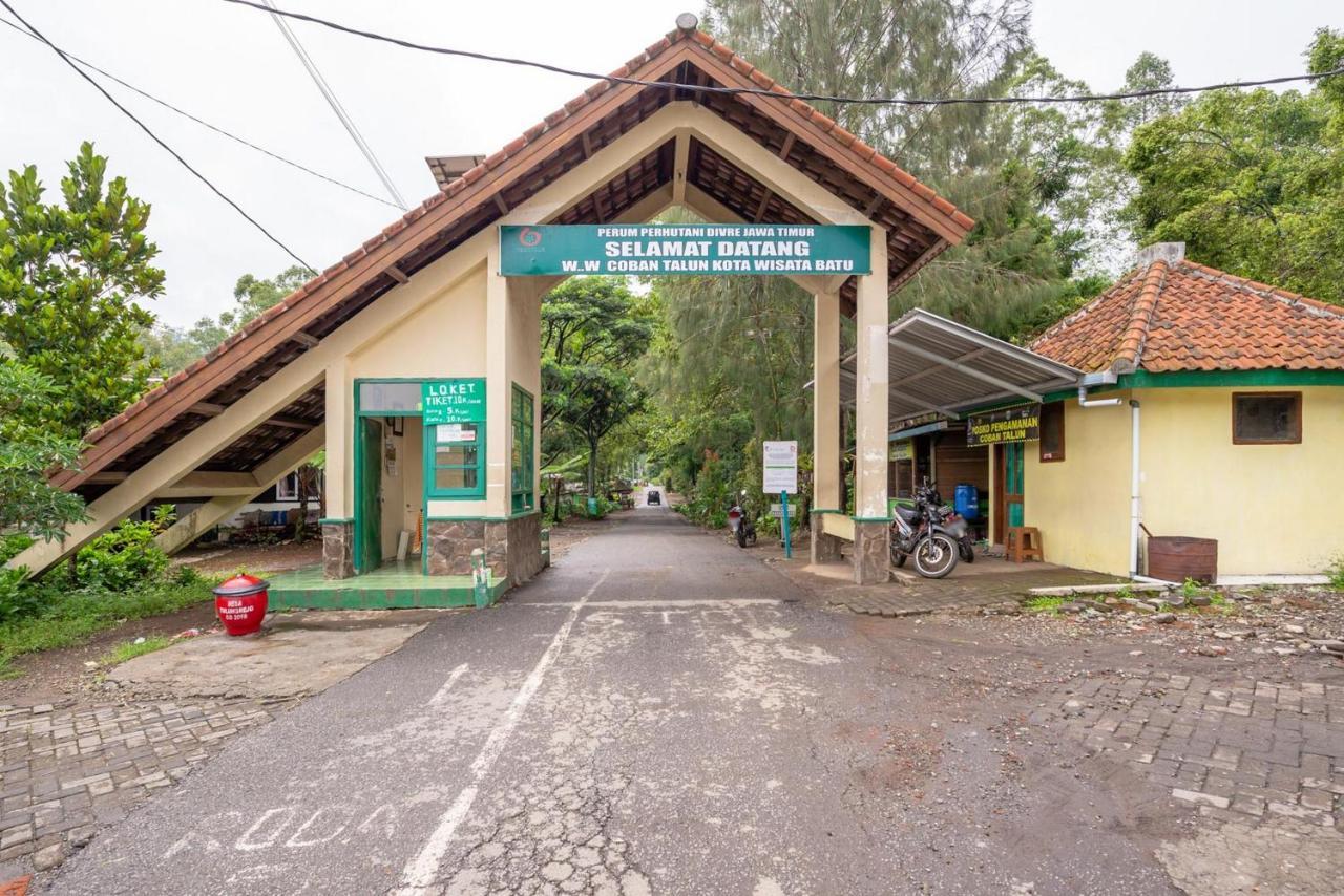 Hotel Reddoorz @ Apache Camp Batu  Esterno foto